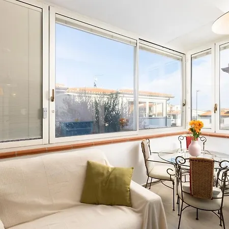 Apartamento A 3 Min & Parcheggio Privato La Caletta